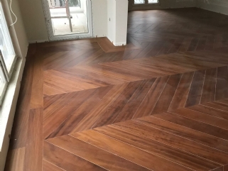 Chevron Iroko